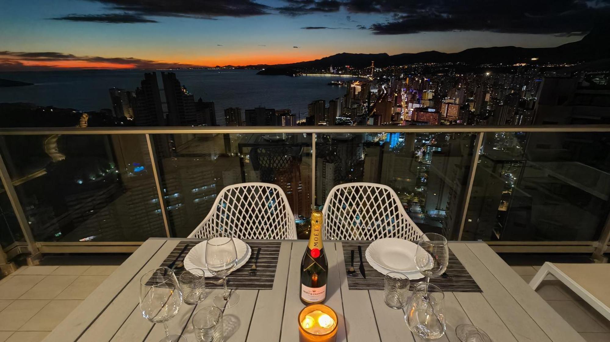 Skyline Floor 28 Sea Views Apartment เบนิดอร์ม ภายนอก รูปภาพ