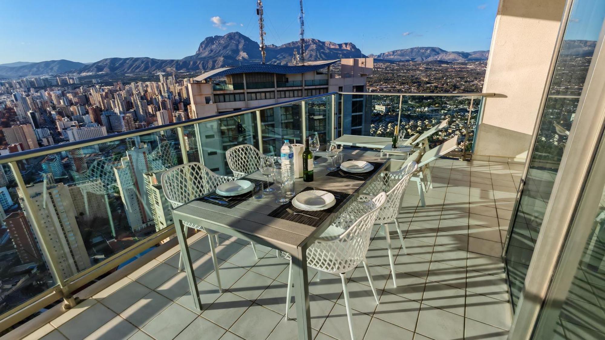 Skyline Floor 28 Sea Views Apartment เบนิดอร์ม ภายนอก รูปภาพ
