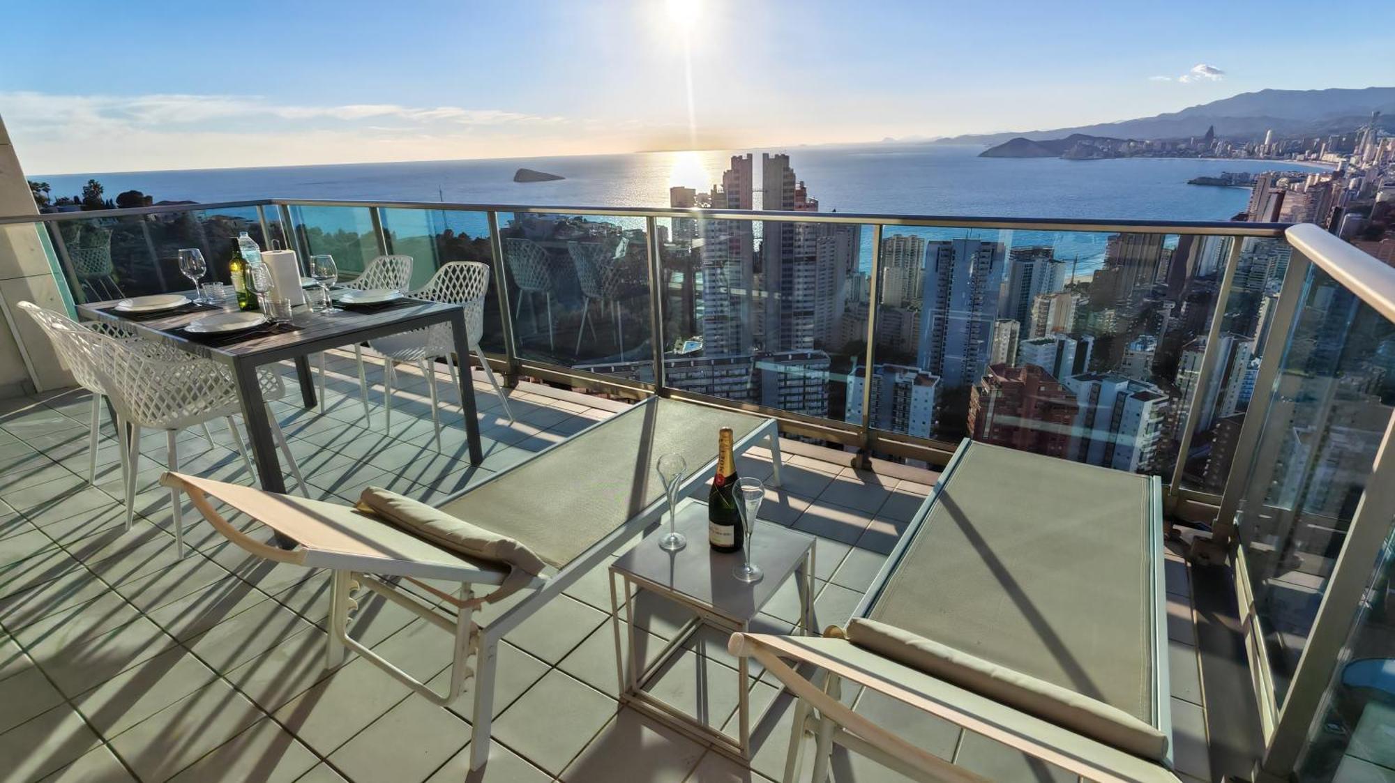 Skyline Floor 28 Sea Views Apartment เบนิดอร์ม ภายนอก รูปภาพ