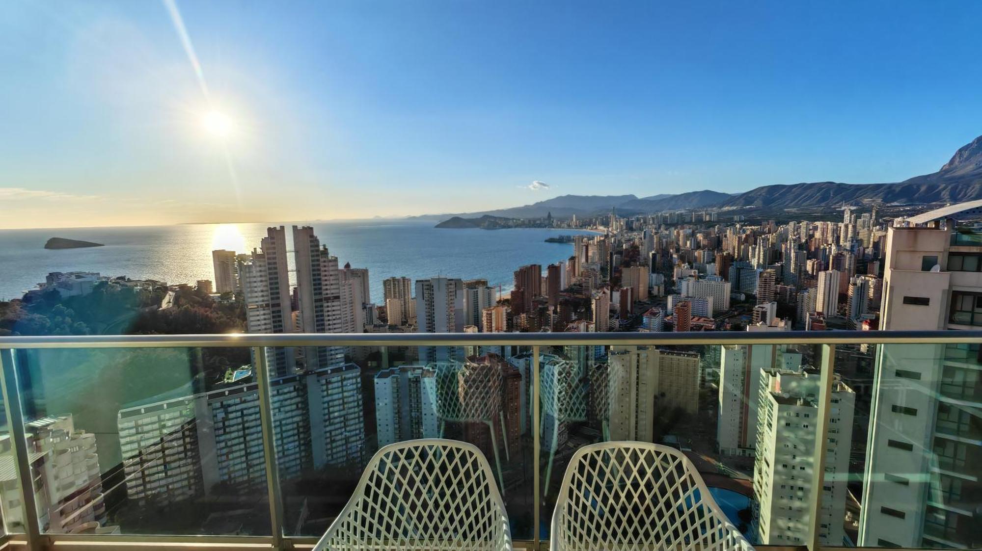 Skyline Floor 28 Sea Views Apartment เบนิดอร์ม ภายนอก รูปภาพ