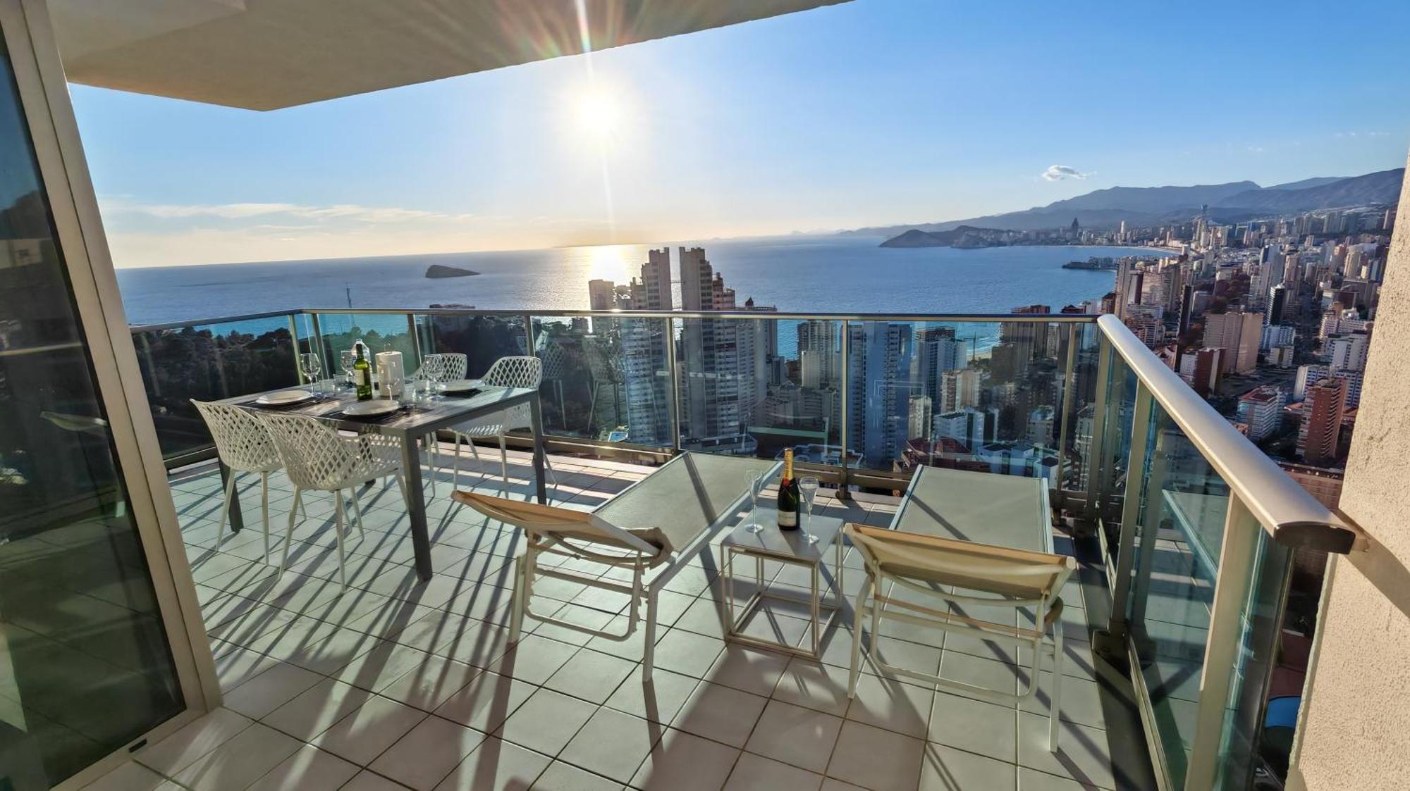 Skyline Floor 28 Sea Views Apartment เบนิดอร์ม ภายนอก รูปภาพ